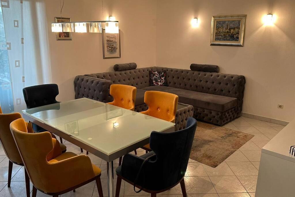 Apartment With Big Terrace Leon Split Buitenkant foto
